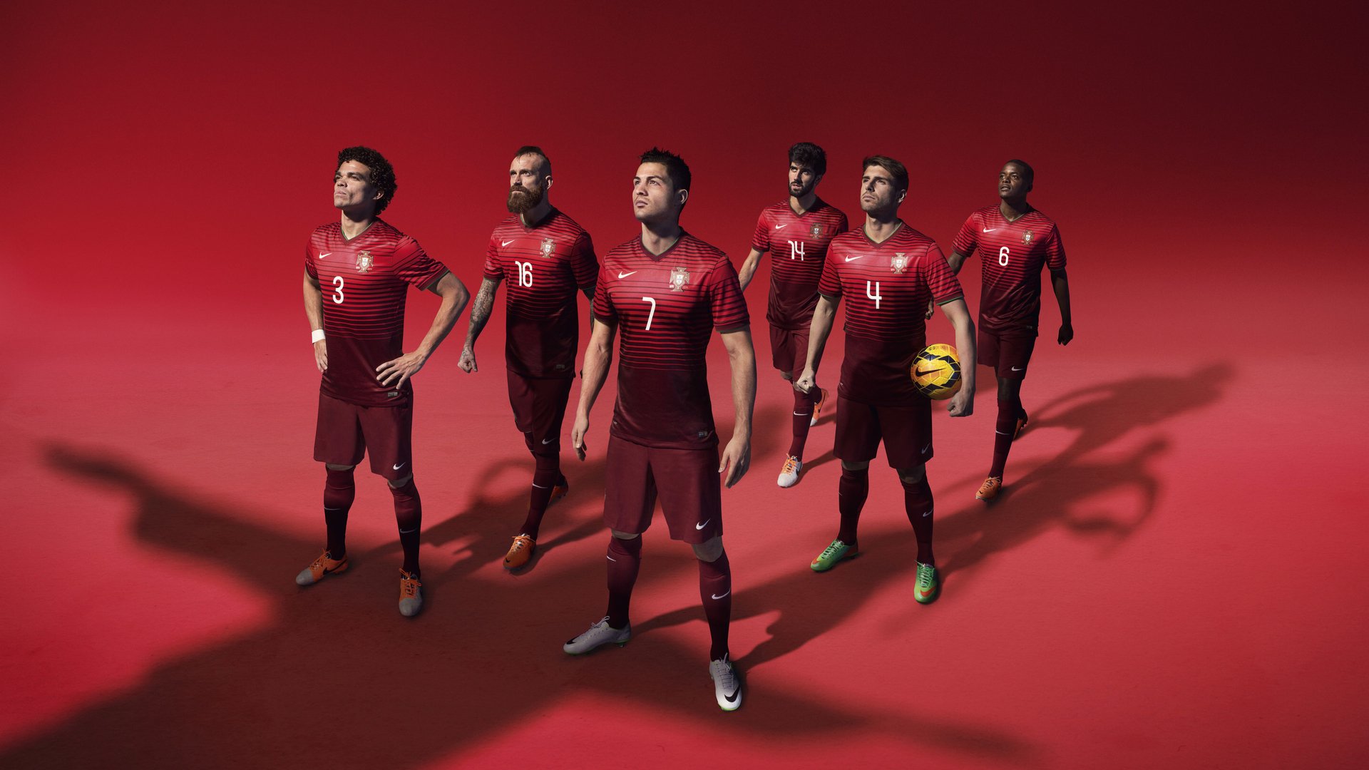 足球青训教练引进国际先进培训体系,做足球青训教练的行业怎么样